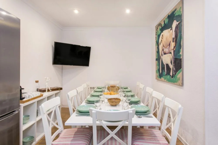 Stunning Apartment Bruc