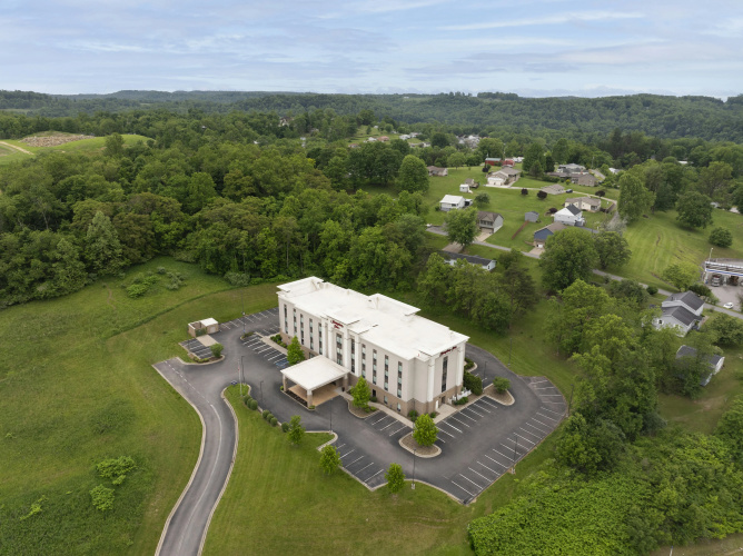 Hampton Inn Fairmont, WV photo 47