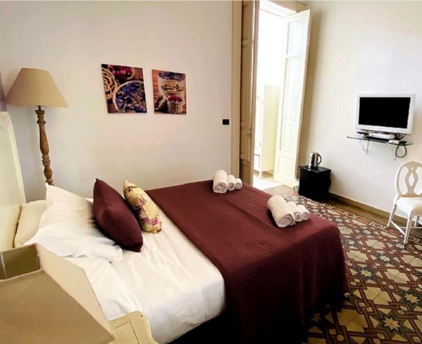 Standard Triple room