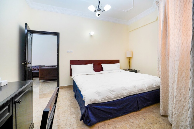 2 Bedrooms Apartment