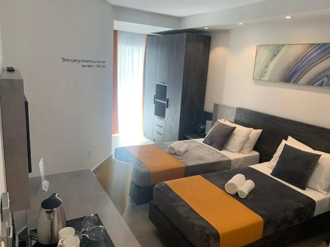 Life Inn Suites