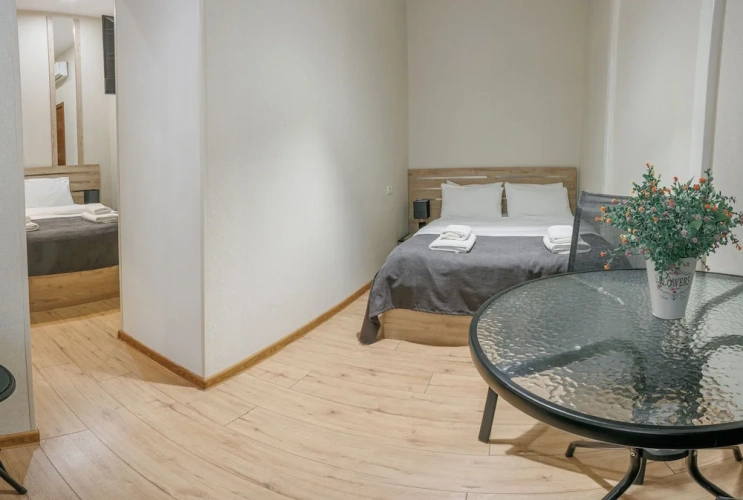 Comfort Quadruple room with courtyard view