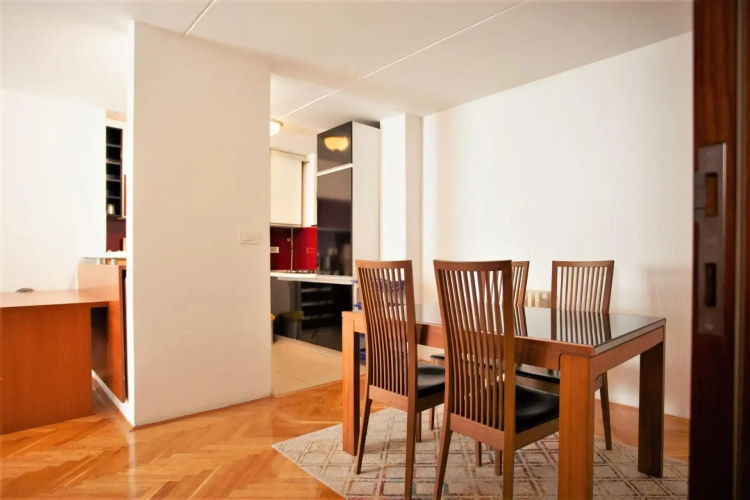 Centrally located 2 bedroom apartment