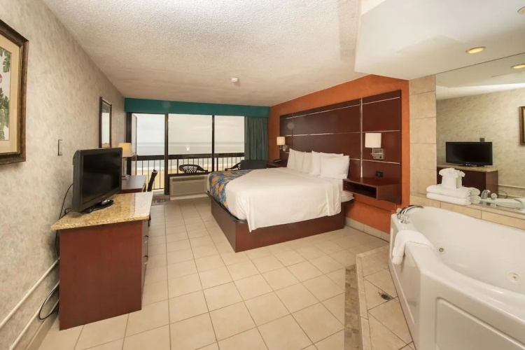 Breakers Resort Inn