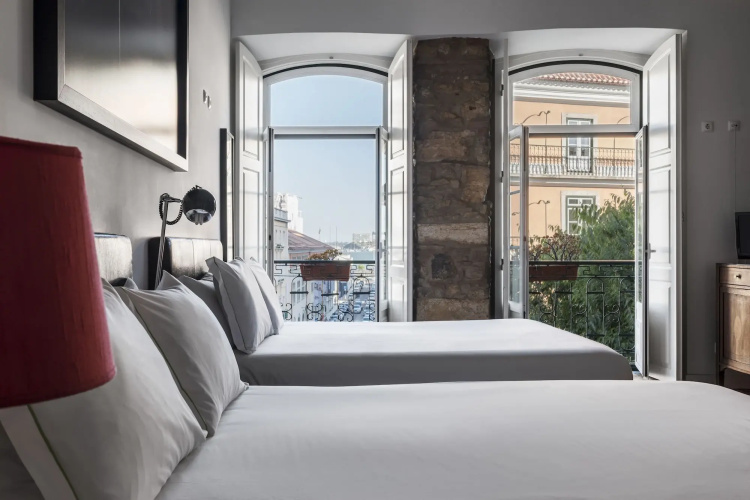 Casa do Bairro by Shiadu