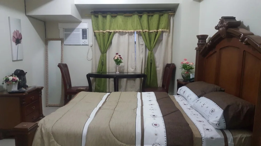 Felicity Suites at Horizon 101