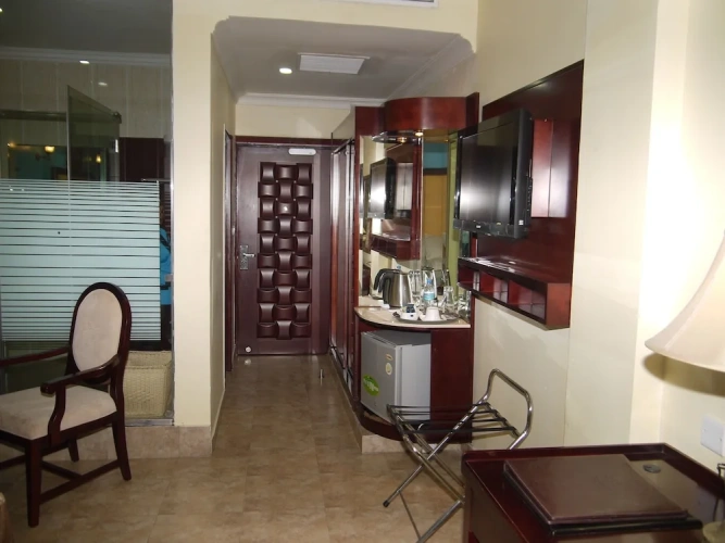 1 Bedroom Deluxe Suite