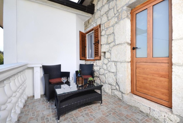 1 Bedroom Apartment with view