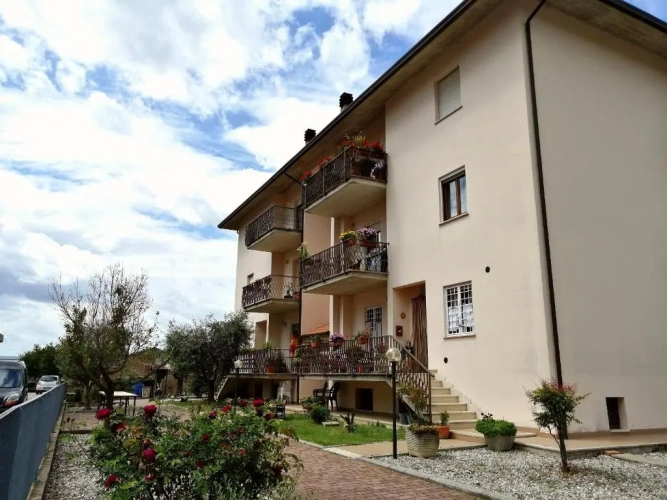 3 Bedrooms Apartment