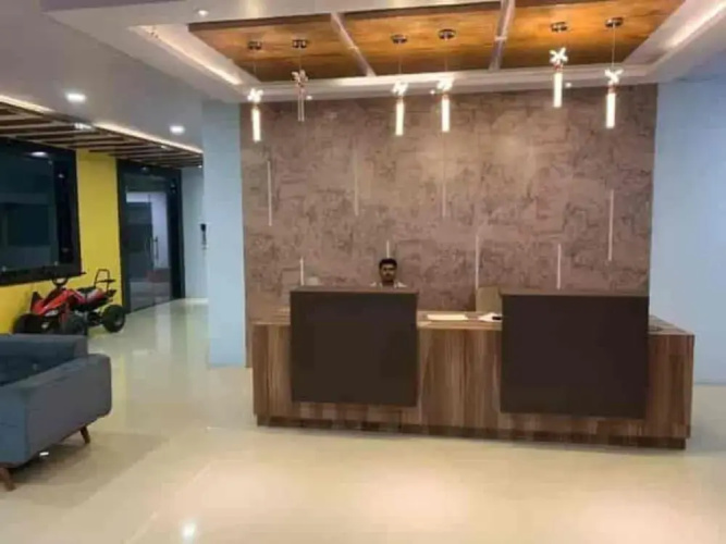 Hotel Crown Resort