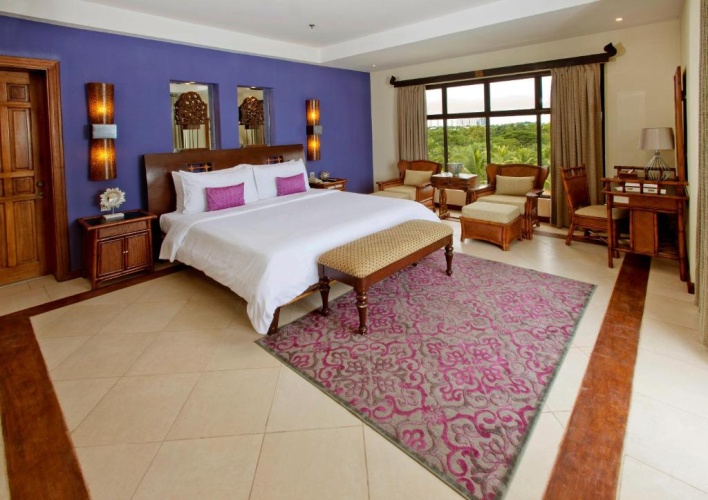 2 Bedrooms Suite seafront