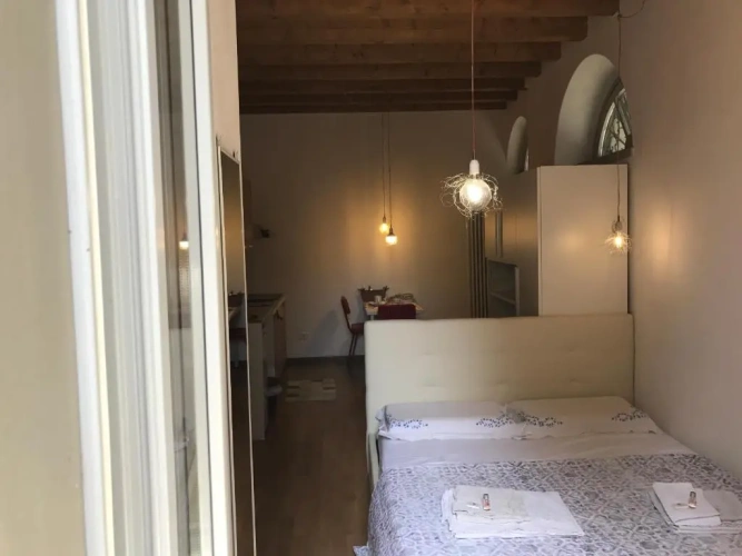 Deluxe Studio