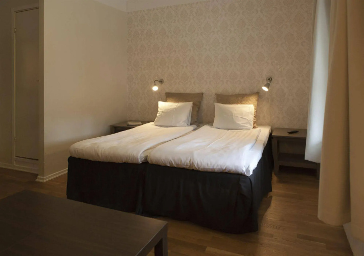 Hotel Forty Towers