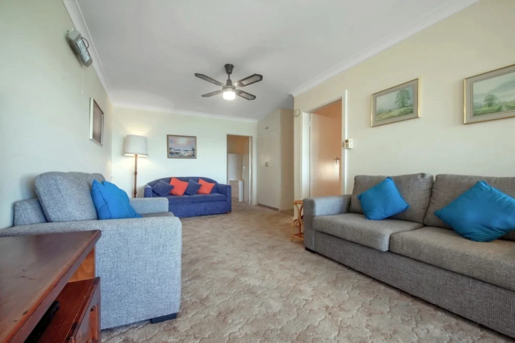 Quarterdeck, Unit 3/12 Magnus Street