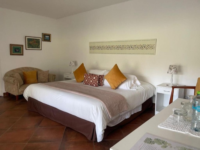 Superior Family Suite with garden view