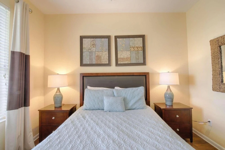 4126 Vista Cay