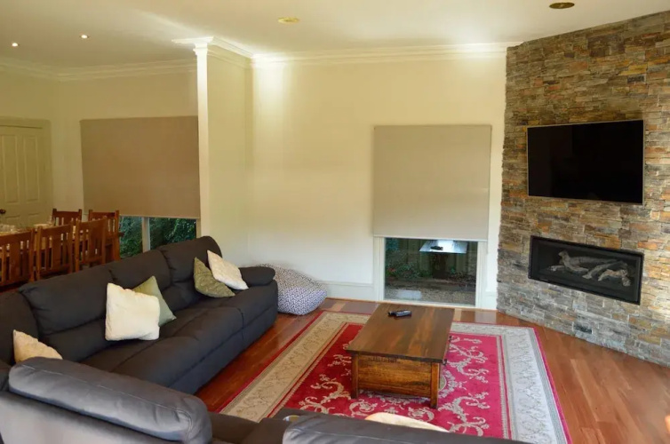 20 Mountbatten Avenue