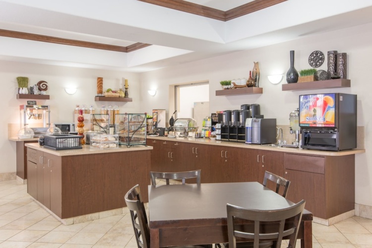 Ramada by Wyndham Lac La Biche photo 24