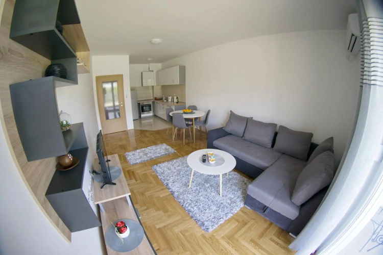 Apartman L&R