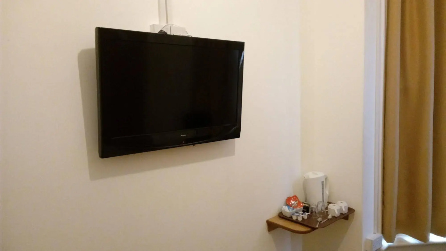 Smart Sea View Brighton Hostel