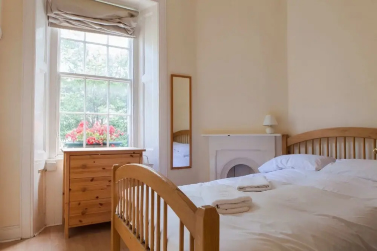 1 Bedroom Flat On St Stephen Street