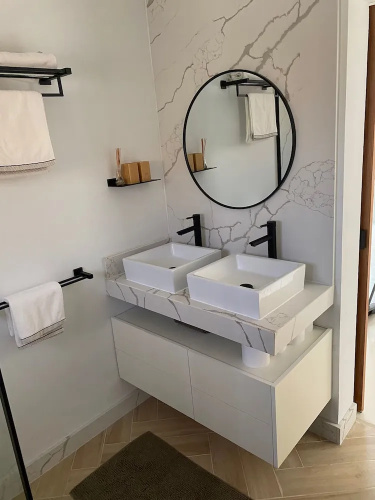 Palm Beach Vacaysuites - Palm Suite 100m2