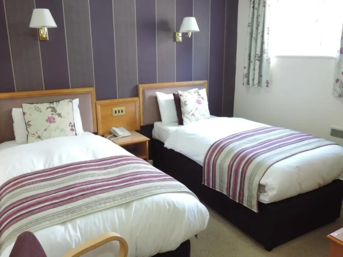 Standard Twin room
