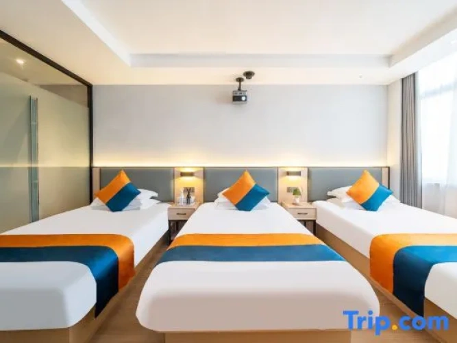 Superior Triple room