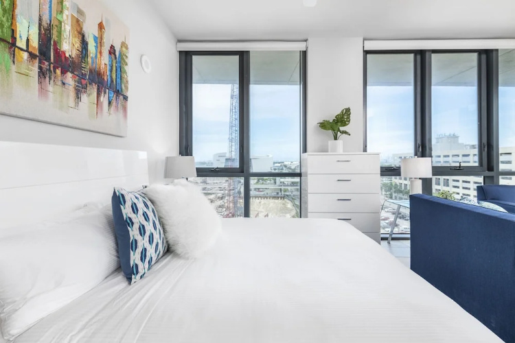 Bluebird Suites Downtown Brickell