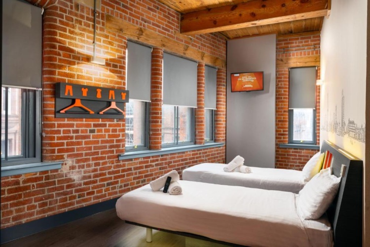 Twin room