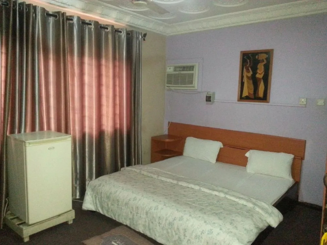 Global Summer Hotel