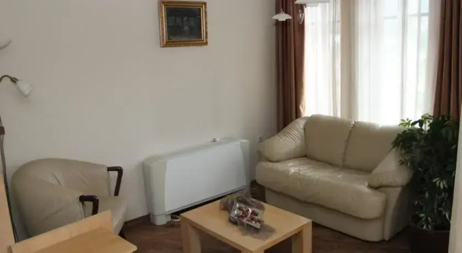 Devina Guest House