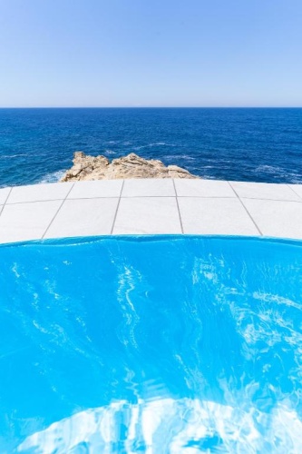 Ikarian Endless Blue