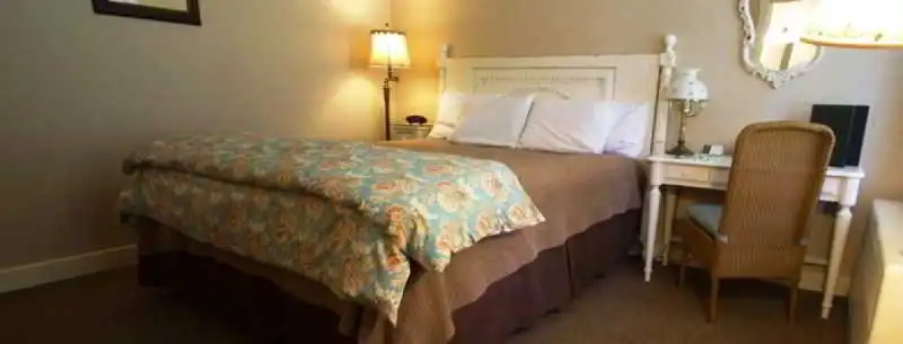 Wawona Hotel