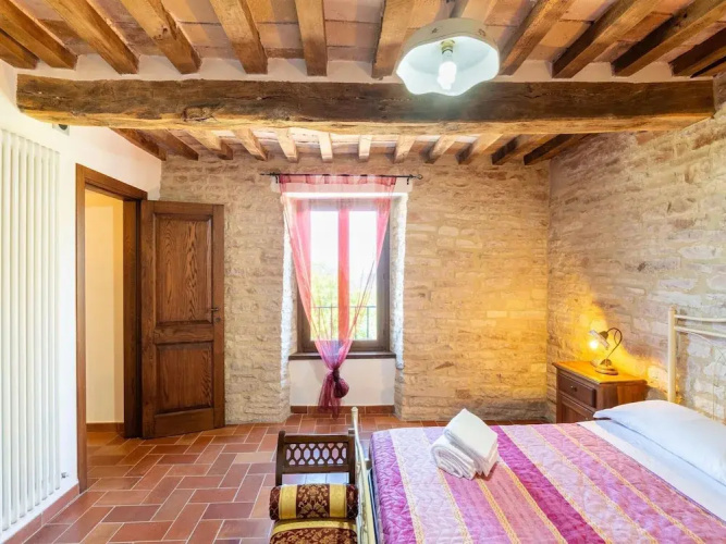 Italian Farmhouse With Pool