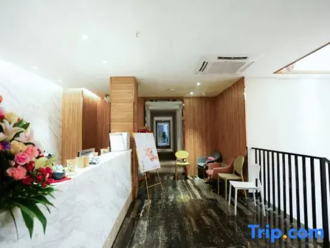 Sweet Home Hostel