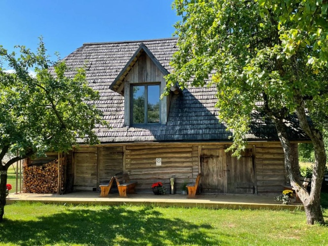 2 Bedrooms Cottage