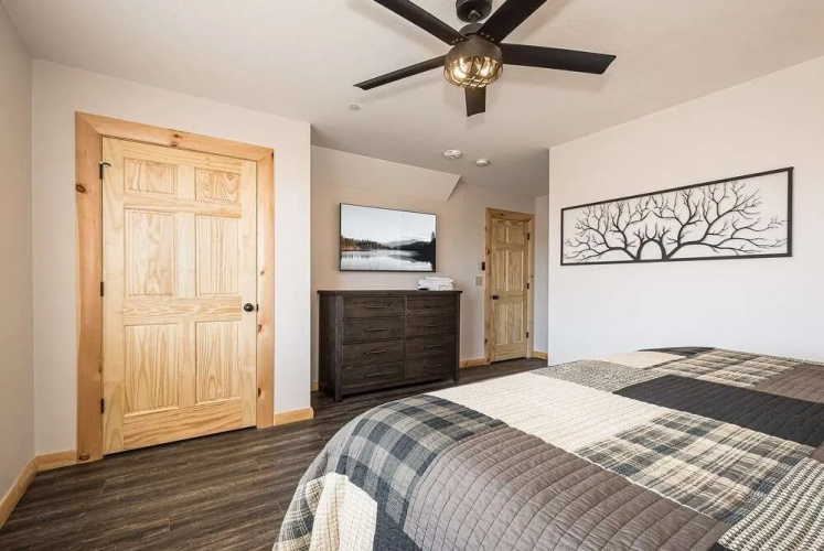 Mountain Crest Lodge by Taylor Made Deep Creek