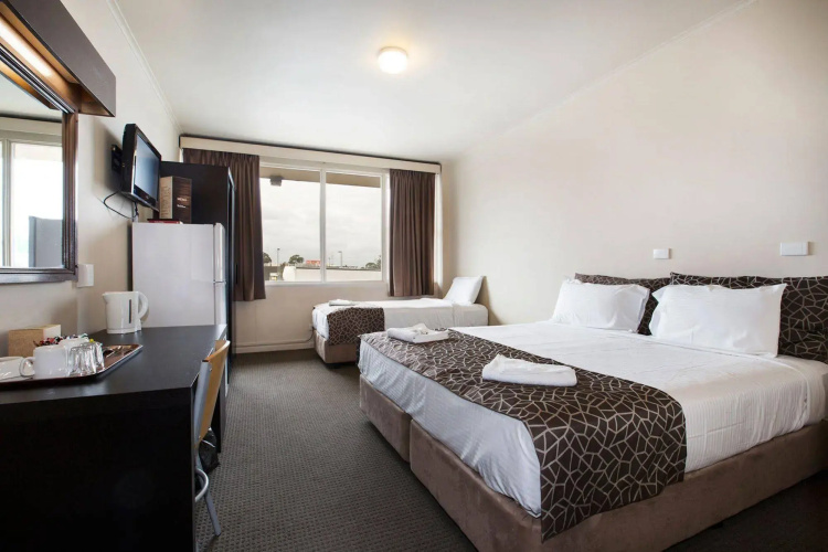 Meadow Inn Hotel-Motel
