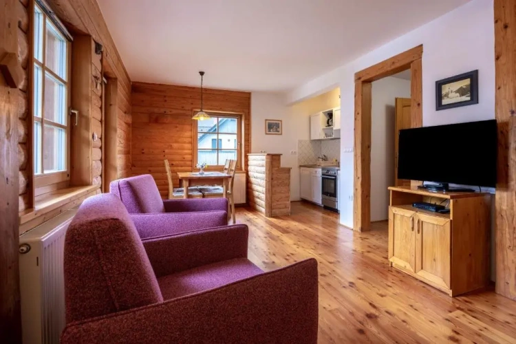 2 Bedrooms Apartment