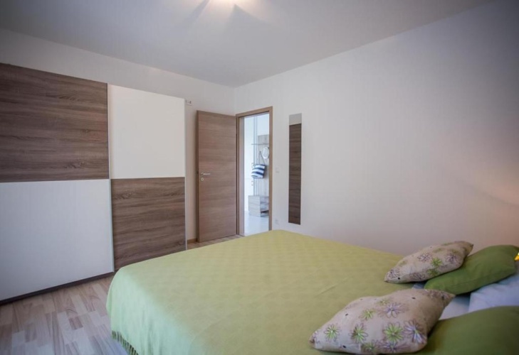 Single Apartment
