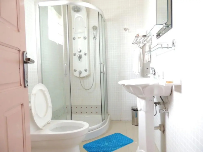 Cari Hotel Kigali