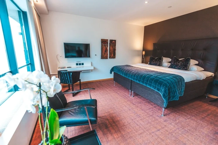 Double Club Junior Suite with balcony