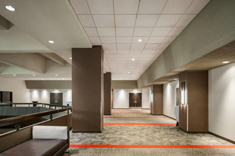 Ramada Plaza by Wyndham Regina Downtown photo 13