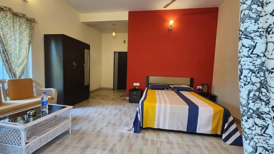Deluxe Double room with city view