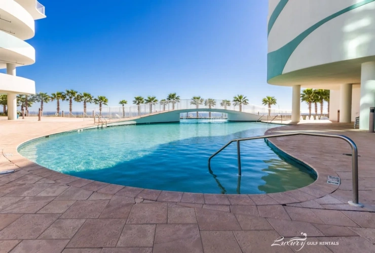3 Bedrooms Apartment with sea view