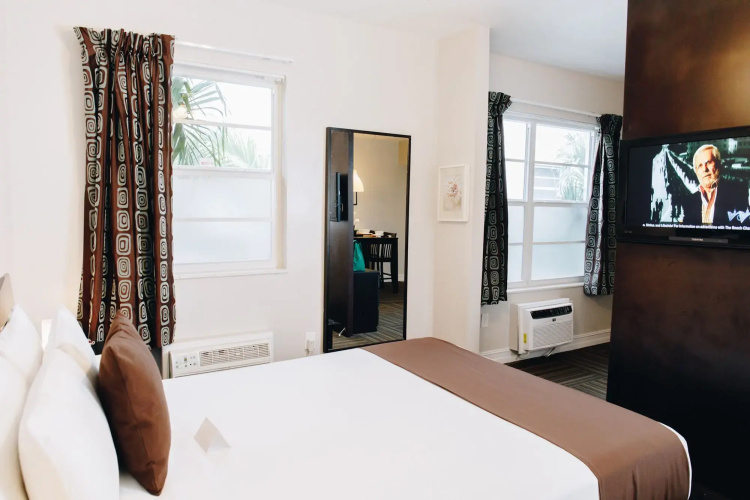 Ocean Reef Suites, South Beach