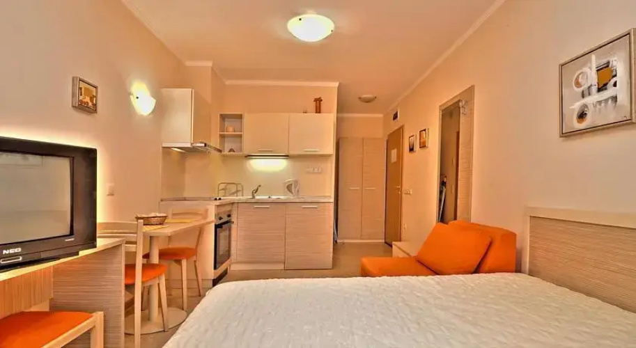 PMG Royal Sun Apartments