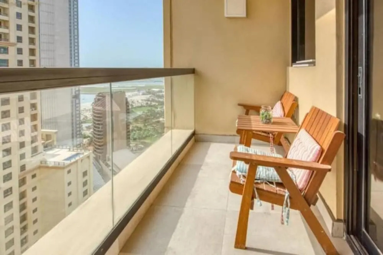 Large 4 Bedroom Sea View Jbr