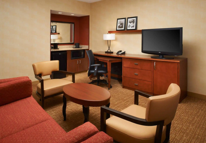 Courtyard by Marriott Cincinnati Blue Ash